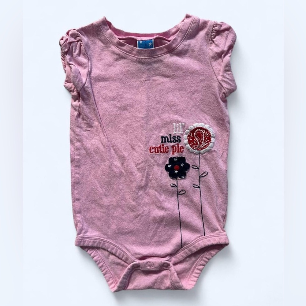 Lil’ Miss Cutie Pie Bodysuit in Pink Girls Size 18 Months Y2K Flowers Target